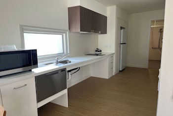 Deluxe 2 Bedroom cabin - S4 - Accessible
