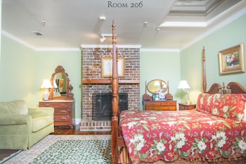 Room, 1 Queen Bed (206), Stairs Required
