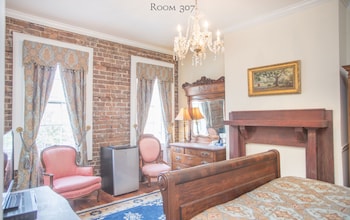 Room, 1 Queen Bed (307), Stairs Required