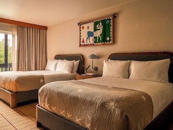 Room, 2 Queen Beds, Balcony