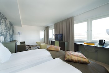 Deluxe Twin Room, 2 Twin Beds, Non Smoking