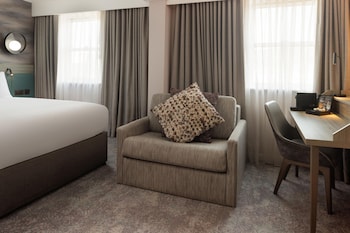 Superior Room, 1 Queen Bed with Sofa bed