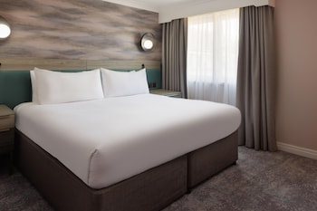 Superior Room, 1 King Bed