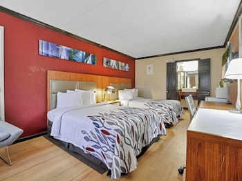 Deluxe Room, 2 Double Beds, Non Smoking