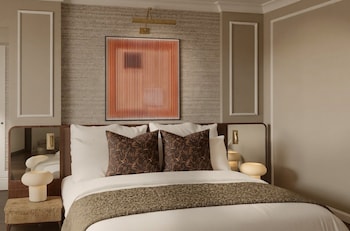 Suite, Tower