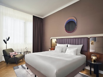 Premium Room, 1 King Bed