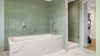 Suite (KuDamm)