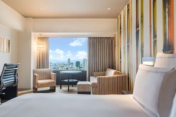 Swiss Advantage King Plus Room