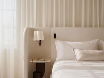 City View Accessible King Room