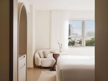 City View Accessible King Room