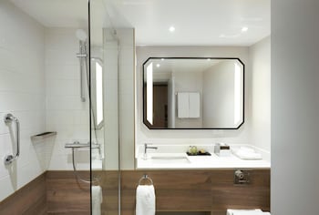 Executive Room, 1 King Bed with Sofa bed