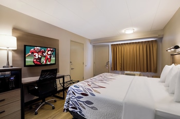 Deluxe Room, 1 King Bed (Smoke Free)