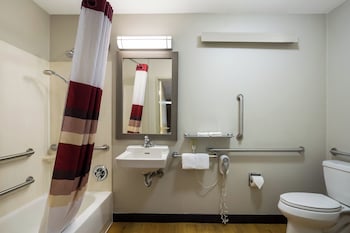 Superior Room, 1 King Bed, Accessible (Smoke Free)