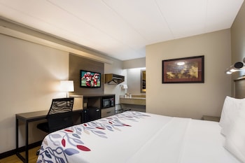 Deluxe Room, 1 King Bed (Smoke Free)