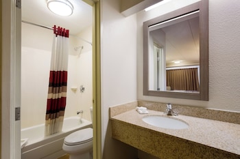 Deluxe Room, 2 Double Beds (Smoke Free)