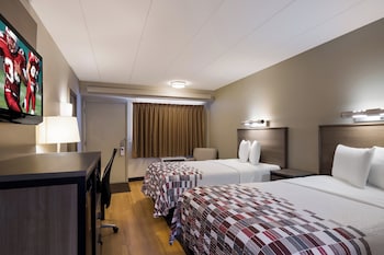 Deluxe Room, 2 Double Beds (Smoke Free)