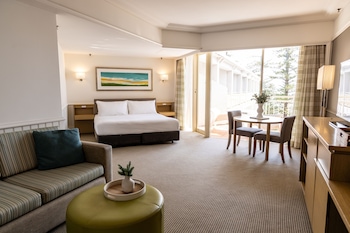 Junior Suite, 1 King Bed