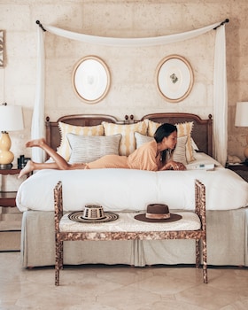 Luxury Suite (Plantation)