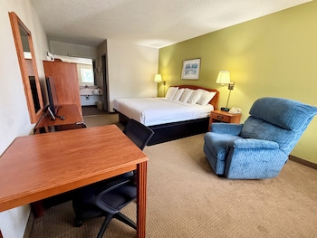 Standard Room, 1 King Bed