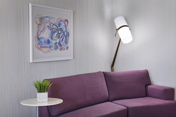 Executive Suite, 1 King Bed with Sofa bed