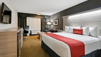 Standard Room, 1 King Bed, Non Smoking, Refrigerator & Microwave (with Sofabed)