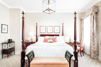 Grand Room, 1 King Bed, Non Smoking