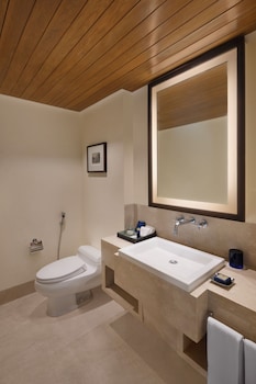 Deluxe Ocean View Suites