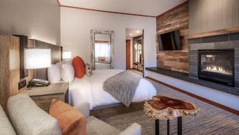 Classic Room, 1 King Bed