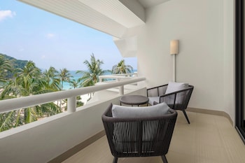 Premium Room, 2 Twin Beds, Pool View