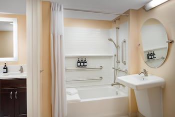 Room, 2 Double Beds, Accessible, Balcony (Roll-In Shower)