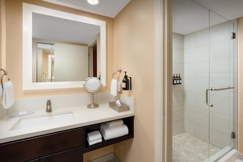 Room, 1 King Bed, Accessible (Hearing)
