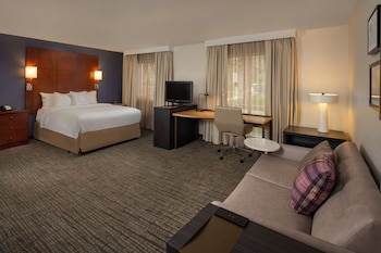 Room, 1 King Bed with Sofa bed, Accessible (Hearing)