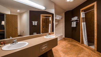 Suite, 1 King Bed, Non Smoking, Mountain View (Separate Living Room)