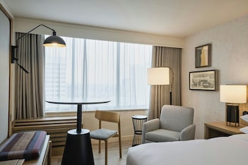 Club Room, 1 King Bed