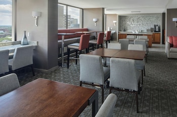 Suite, 1 King Bed with Sofa bed