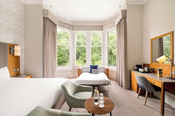 Suite, 1 King Bed with Sofa bed