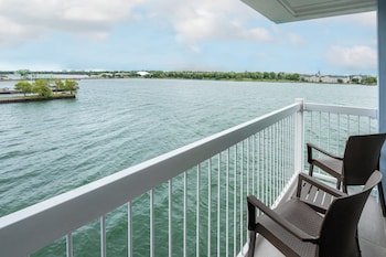 Standard Room, 1 King Bed with Sofa bed, Balcony, River View