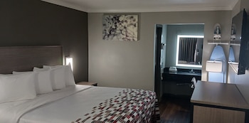 Superior Room, 1 King Bed, Smoking