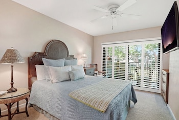 Signature Condo