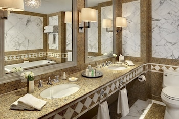 Executive Studio, 2 Queen Beds, Tower