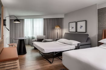 Studio, Multiple Beds, Club Lounge Access