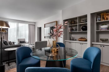 Suite, 1 Bedroom, Club Lounge Access (Gateway)