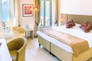 Deluxe Room, Balcony