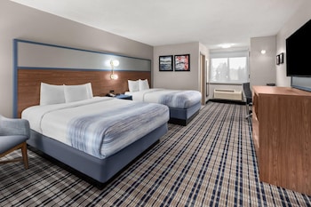 Room, 2 Queen Beds, Non Smoking, Poolside