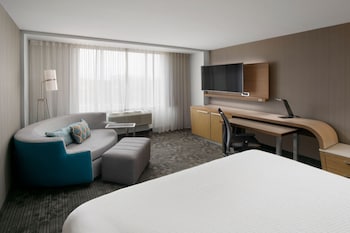 Room, 1 King Bed with Sofa bed (Mobility Accessible, Transfer Shower)
