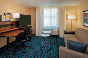 Suite, 1 King Bed with Sofa bed