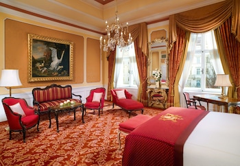 Junior Suite, 1 King Bed