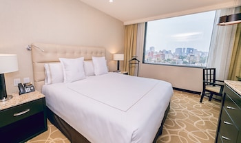Deluxe Room, 1 King Bed