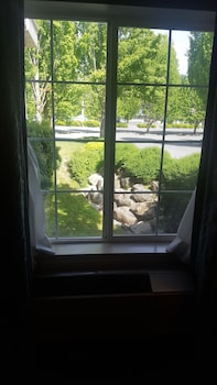Studio Suite, 1 King Bed, Accessible, Non Smoking