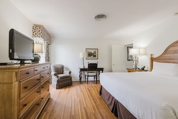 Luxury Suite